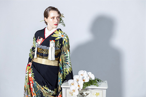 静岡市・富士市・沼津市のドレスショップ、フィーノの新婦が結婚式に着る大振袖