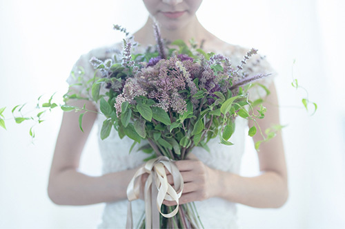 静岡市・富士市・沼津市のドレスショップ、フィーノの新婦の持つブーケ