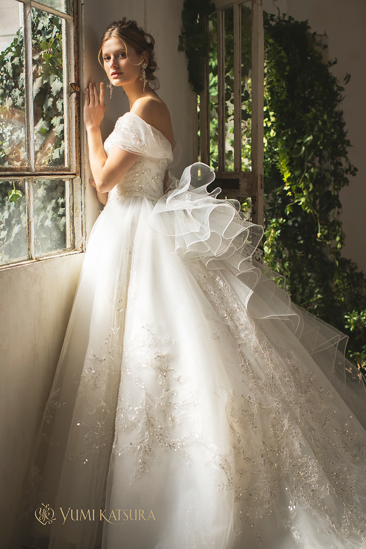 静岡市・富士市・沼津市のドレス専門店フィーノのウエディングドレス、桂由美AK-10052の画像１