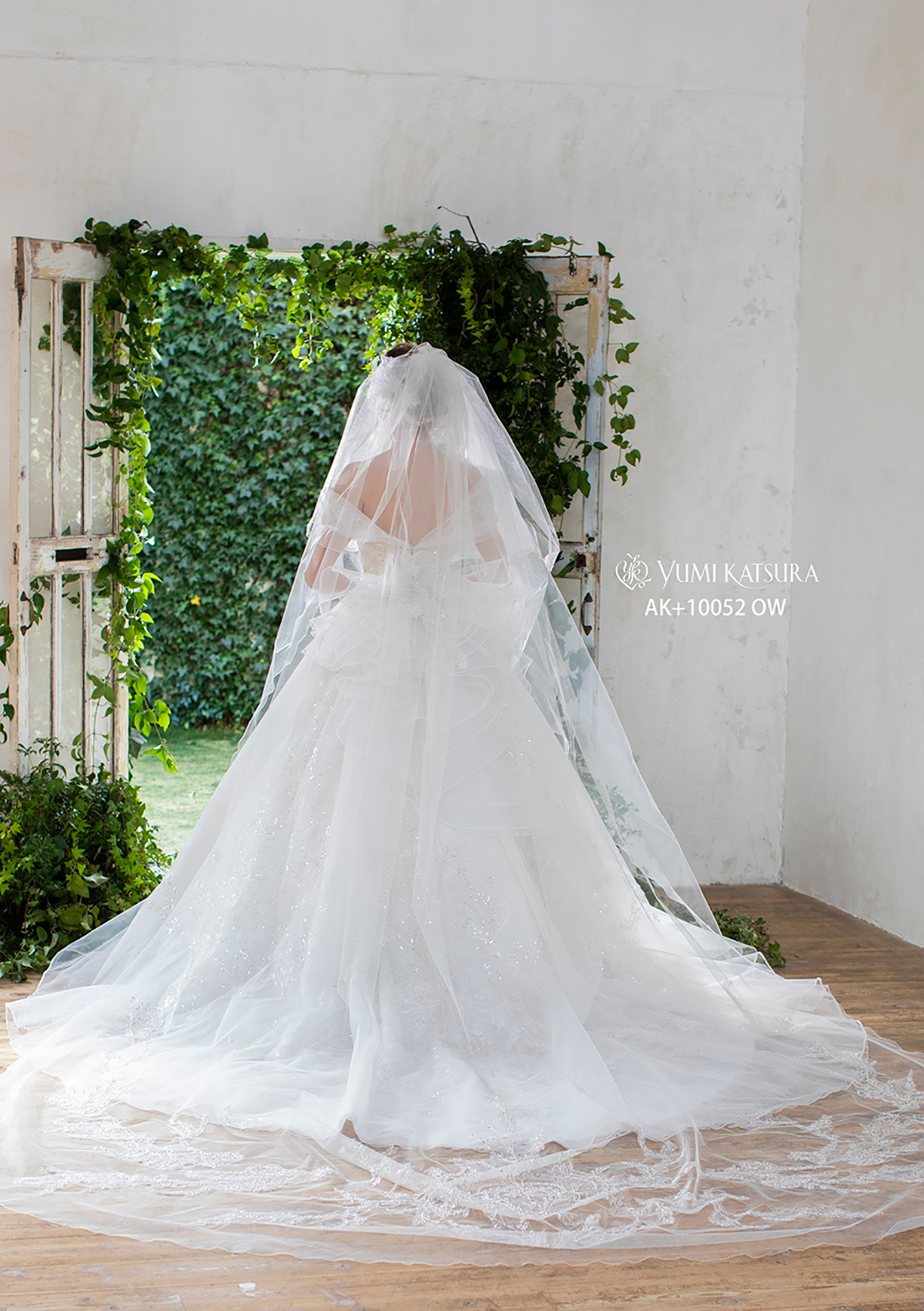 静岡市・富士市・沼津市のドレス専門店フィーノのウエディングドレス、桂由美AK-10052の画像５