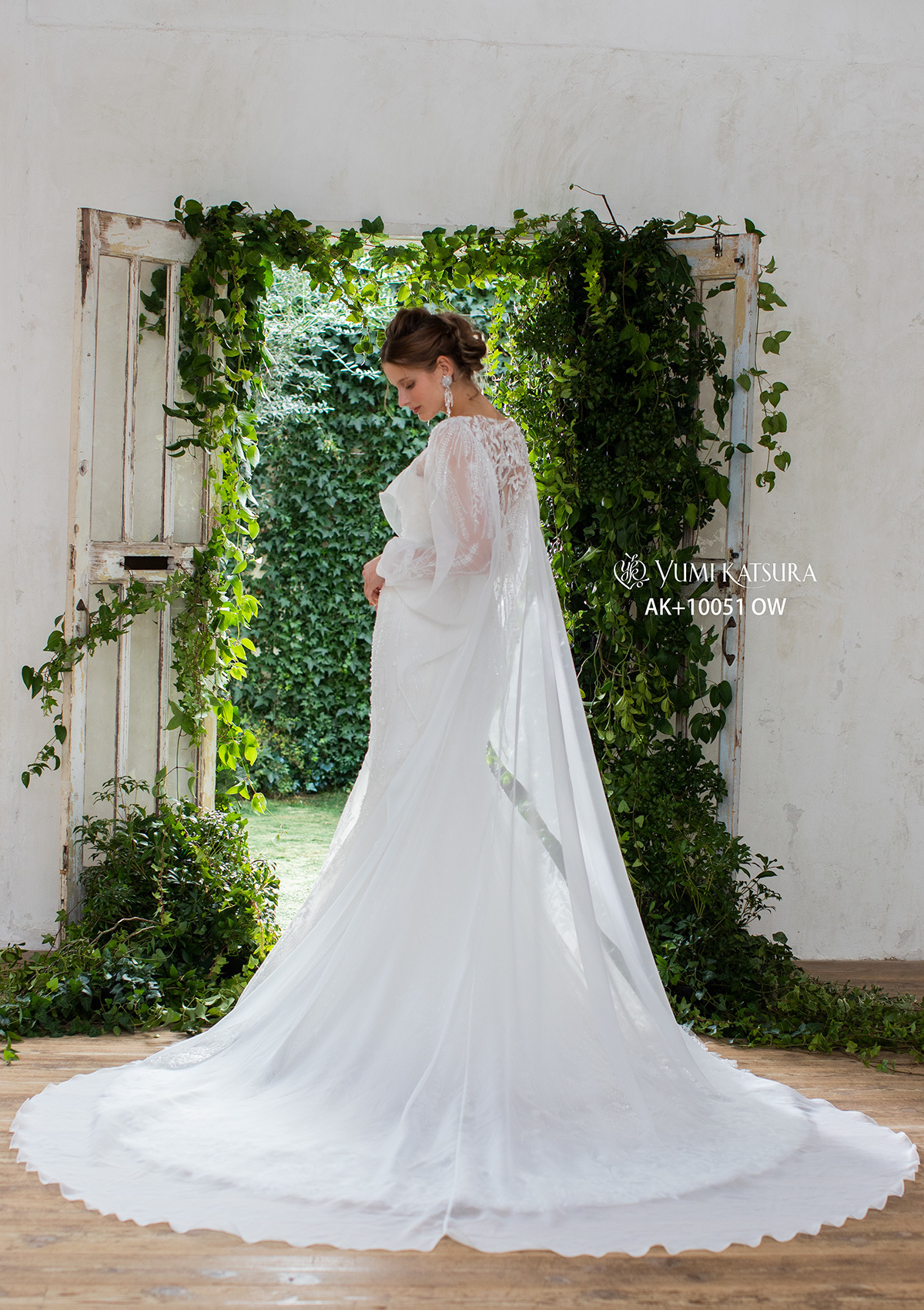 静岡市・富士市・沼津市のドレス専門店フィーノのウエディングドレス、桂由美AK-10051の画像５