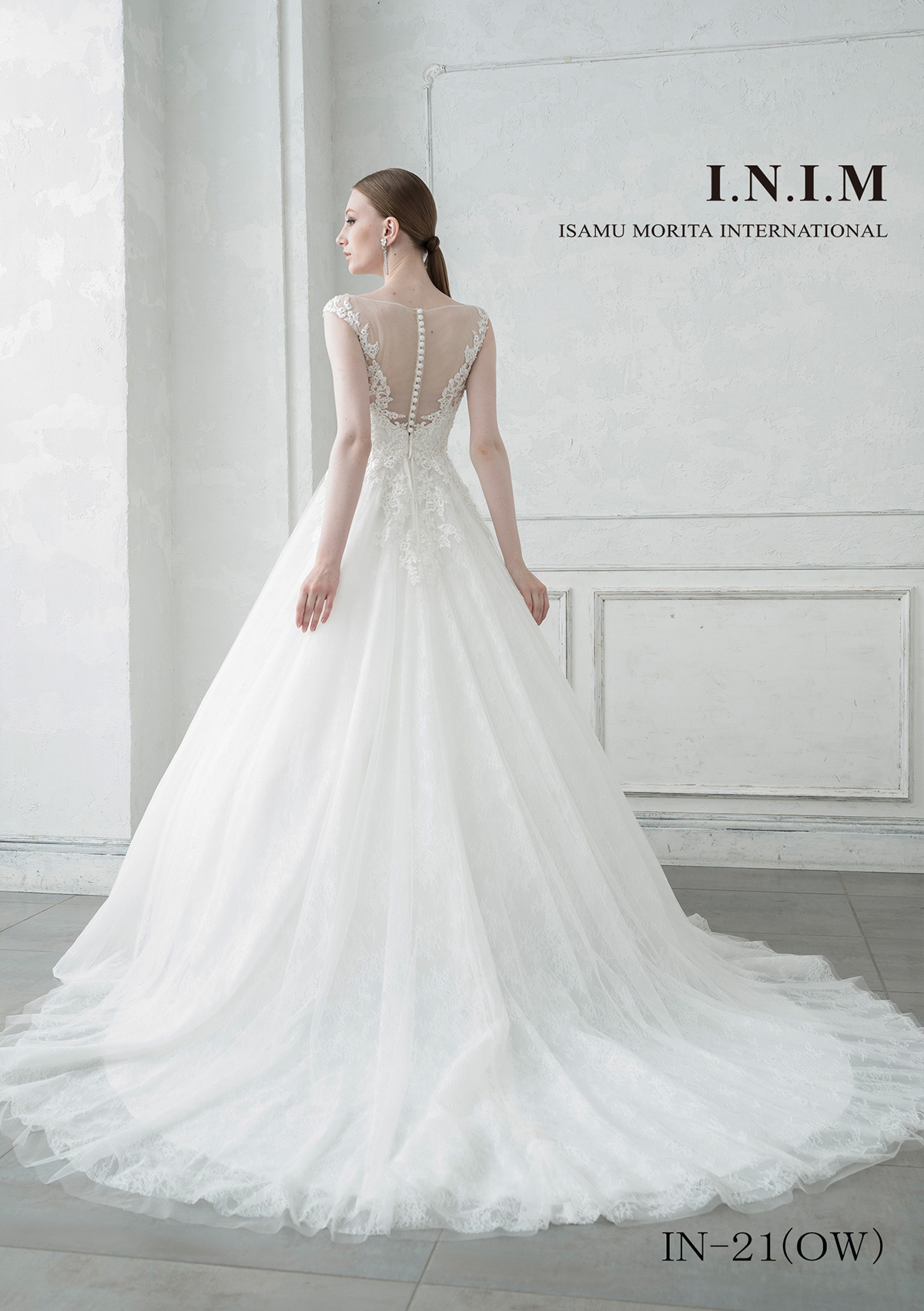 静岡市・富士市・沼津市のドレス専門店フィーノのウエディングドレス、イサムモリタIN-21の画像２