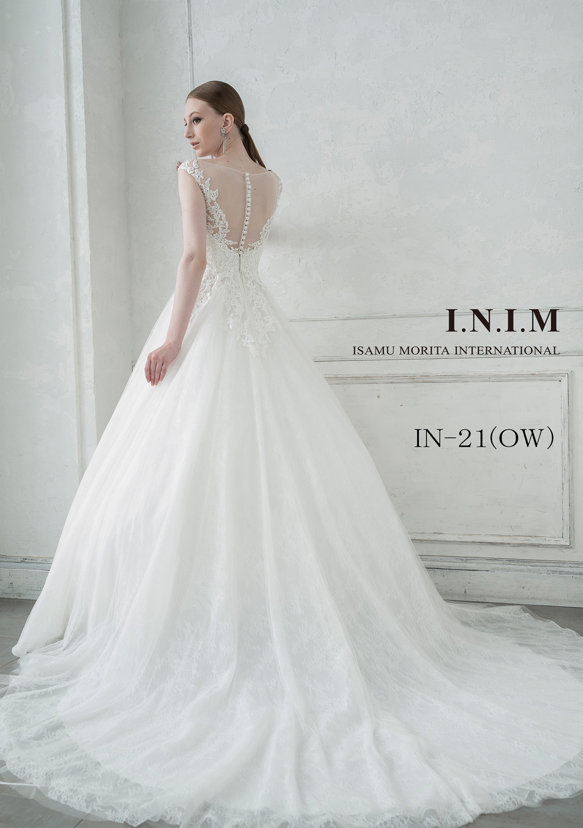 静岡市・富士市・沼津市のドレス専門店フィーノのウエディングドレス、イサムモリタIN-21の画像３