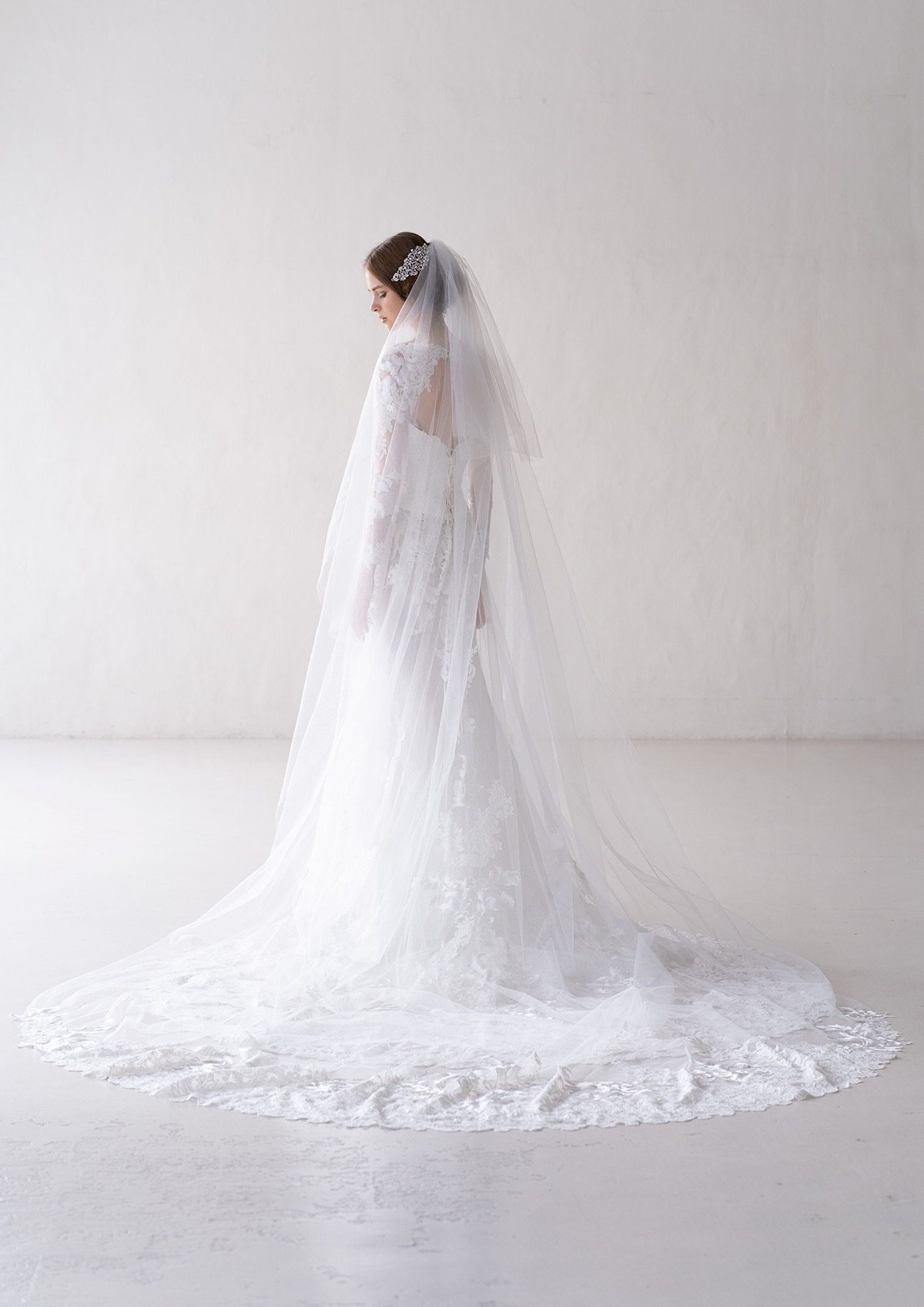 静岡市・富士市・沼津市のドレス専門店フィーノのウエディングドレス、FINO LUXE(フィーノリュクス)FL-45の画像３