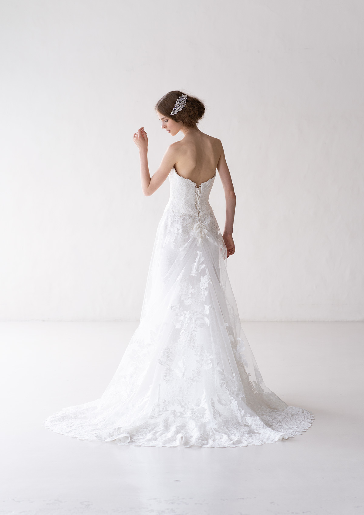 静岡市・富士市・沼津市のドレス専門店フィーノのウエディングドレス、FINO LUXE(フィーノリュクス)FL-45の画像４