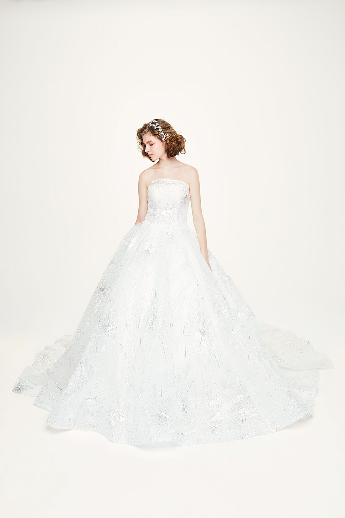 静岡市・富士市・沼津市のドレス専門店フィーノのウエディングドレス、THE HANY(ザ・ハニー)HY-9941の画像１