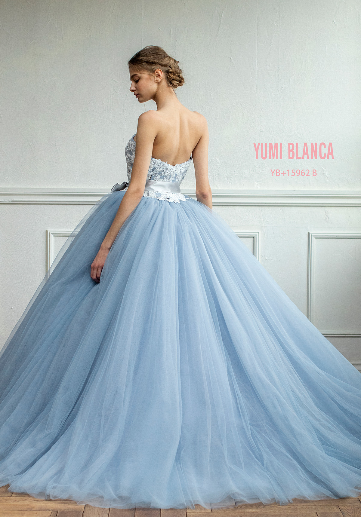 静岡市・富士市・沼津市のドレス専門店フィーノのカラードレス、桂由美YB-15962BLの画像２