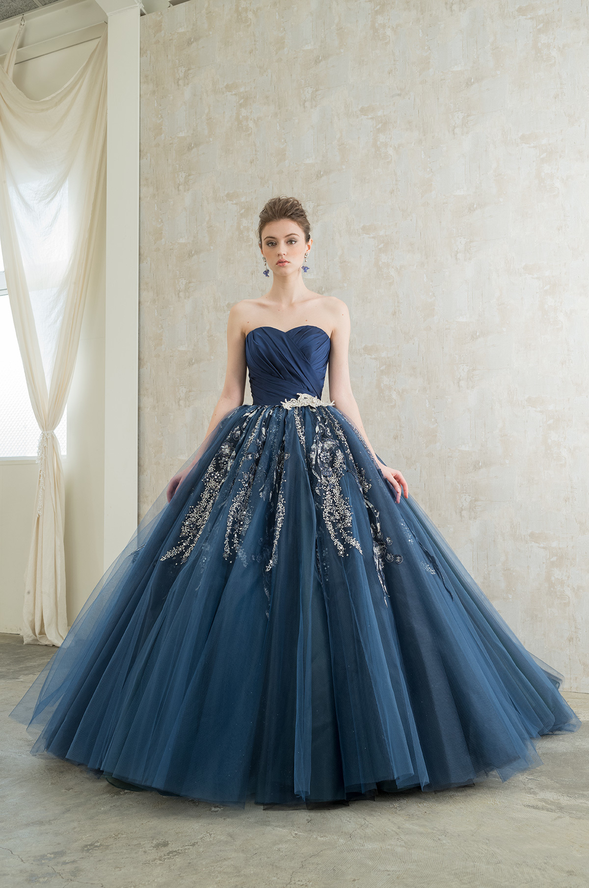 静岡市・富士市・沼津市のドレス専門店フィーノのカラードレス、イサムモリタIC-84BLの画像１