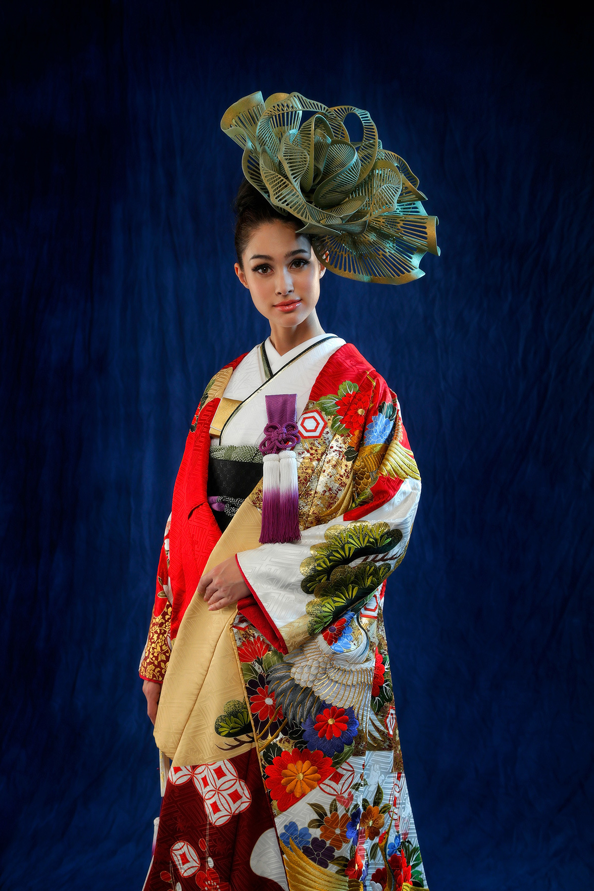 静岡市・富士市・沼津市のドレス専門店フィーノの和装、桂由美CA-5708（本金刺繍慶長舞鶴）の画像６