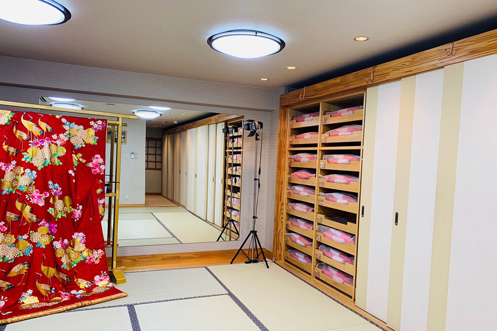 フィーノ沼津店の内観・和室と打掛