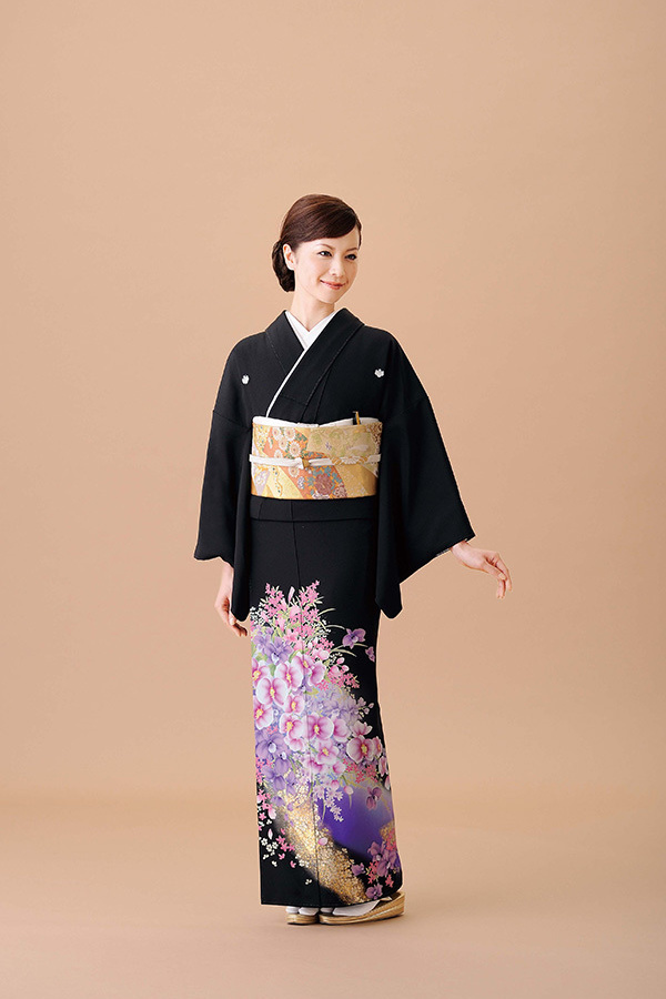 静岡市・富士市・沼津市のドレス専門店フィーノのお母様の留袖C-585