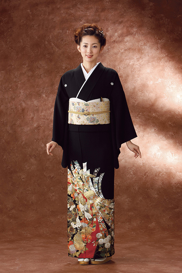 静岡市・富士市・沼津市のドレス専門店フィーノのお母様の留袖C-587