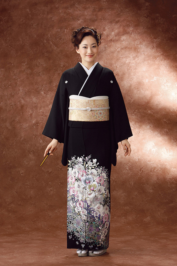 静岡市・富士市・沼津市のドレス専門店フィーノのお母様の留袖C-589