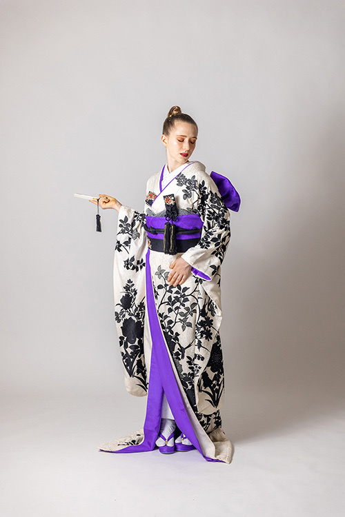 静岡市・富士市・沼津市のドレス専門店フィーノのその他の大振袖、B-181の画像