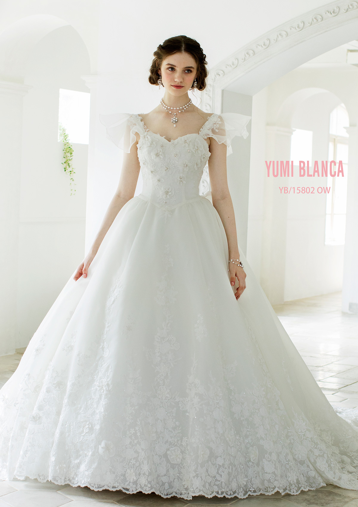 静岡市・富士市・沼津市のドレス専門店フィーノのウエディングドレス、桂由美YB-15802の画像2