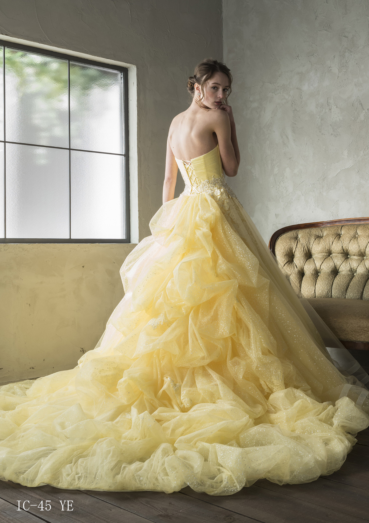 静岡市・富士市・沼津市のドレス専門店フィーノのカラードレス、イサムモリタIC-45の画像2