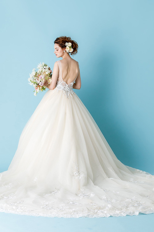 静岡市・富士市・沼津市のドレス専門店フィーノのウエディングドレス、THE HANY(ザ・ハニー)HY-486