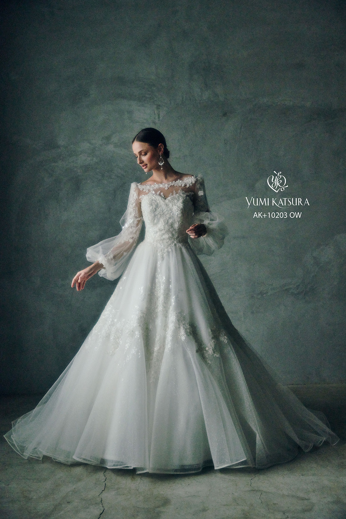 静岡市・富士市・沼津市のドレス専門店フィーノのウエディングドレス、桂由美AK-10203の画像1