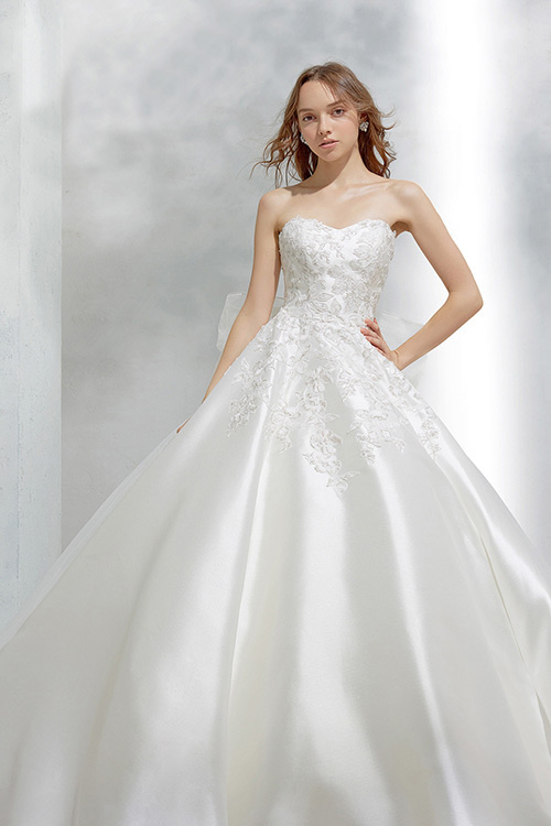 静岡市・富士市・沼津市のドレス専門店フィーノのウエディングドレス、フィーノリュクスFL-64