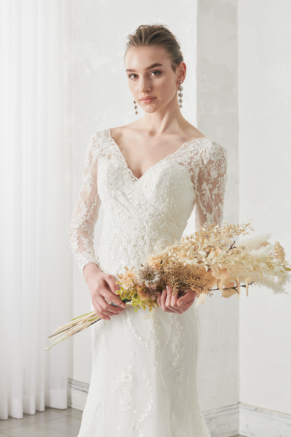 静岡市・富士市・沼津市のドレス専門店フィーノのウエディングドレス、イサムモリタIN-115の画像1