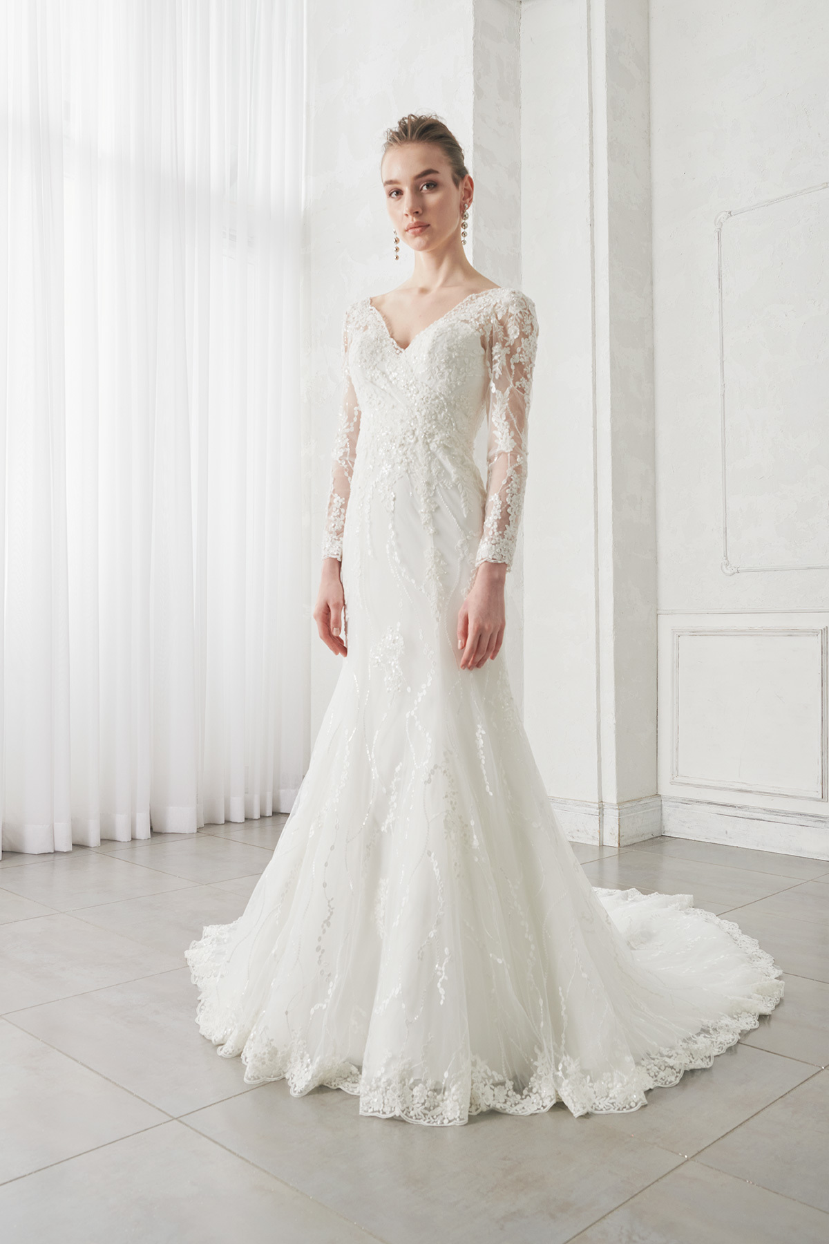 静岡市・富士市・沼津市のドレス専門店フィーノのウエディングドレス、イサムモリタIN-115の画像1