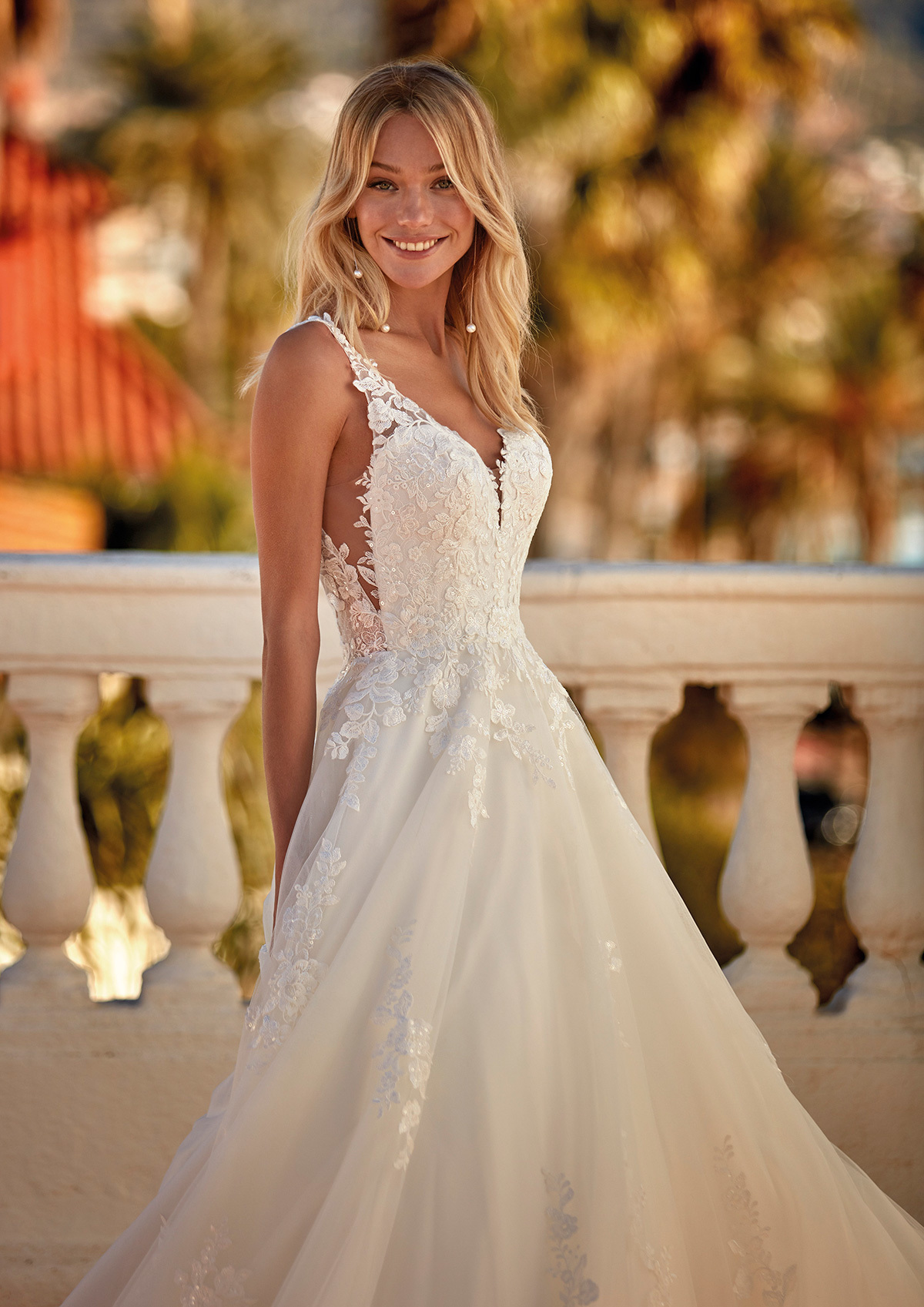 静岡市・富士市・沼津市のドレス専門店フィーノのウエディングドレス、インポートドレスSAMBINAの画像１