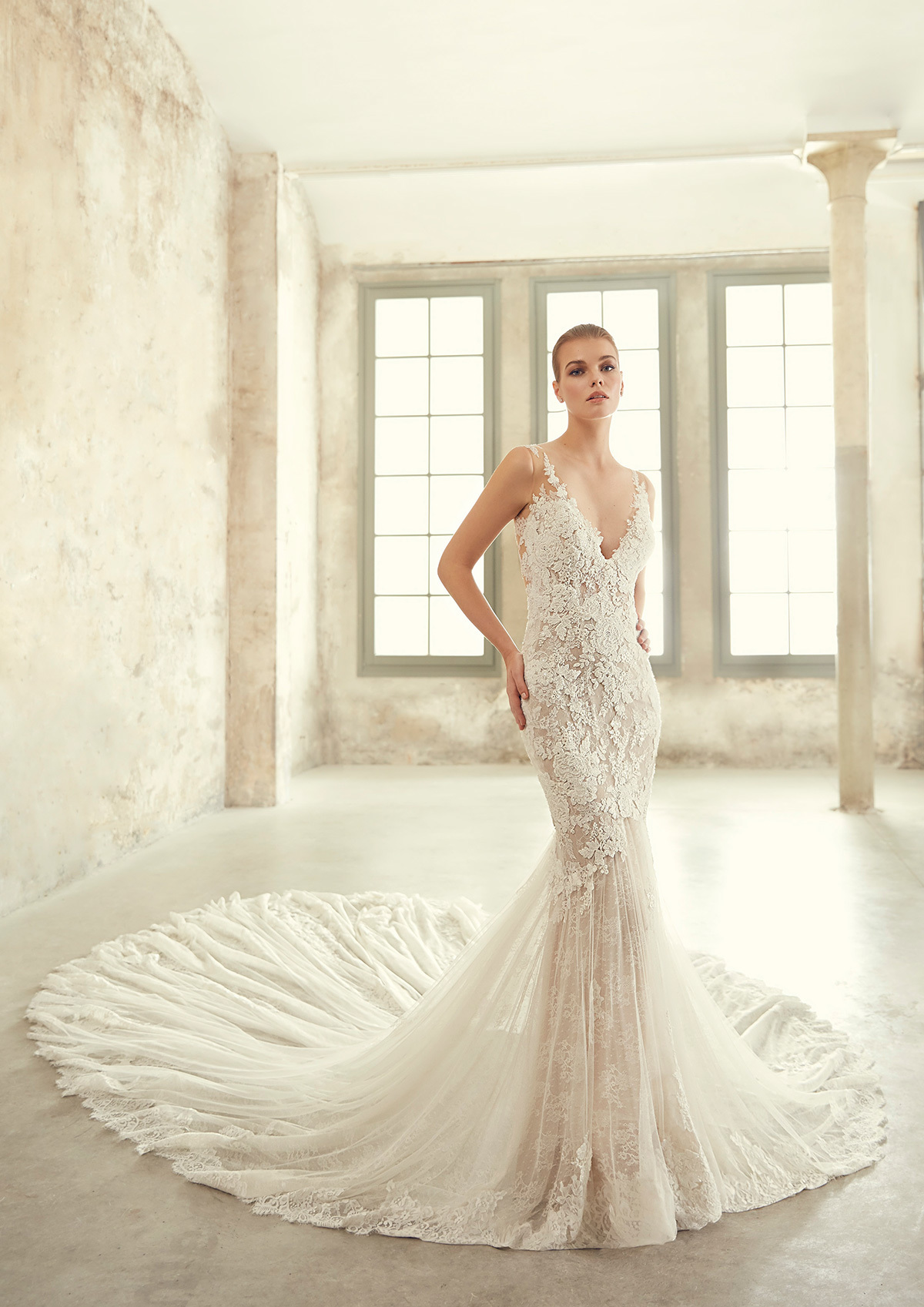 静岡市・富士市・沼津市のドレス専門店フィーノのウエディングドレス、インポートドレスKALANIAの画像1