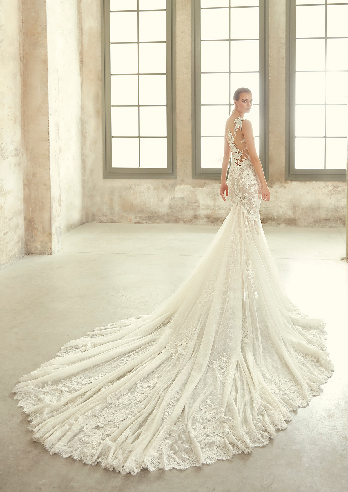 静岡市・富士市・沼津市のドレス専門店フィーノのウエディングドレス、インポートドレスKALANIAの画像2