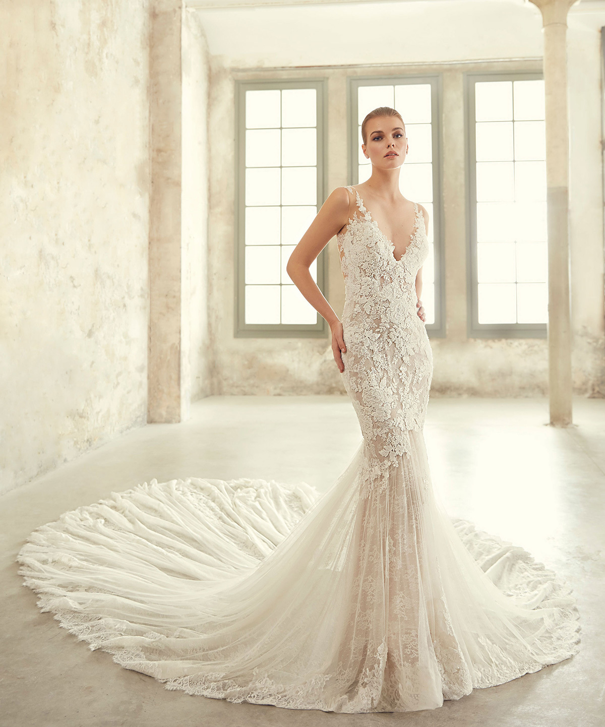 静岡市・富士市・沼津市のドレス専門店フィーノのウエディングドレス、インポートドレスSF-005（KALANIA）の画像1