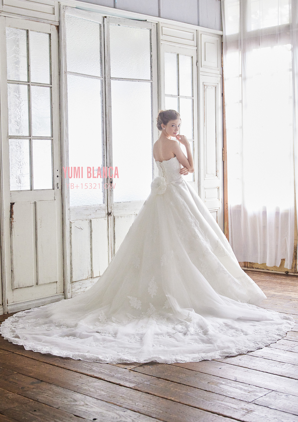 静岡市・富士市・沼津市のドレス専門店フィーノのウエディングドレス、桂由美YB-15321の画像６