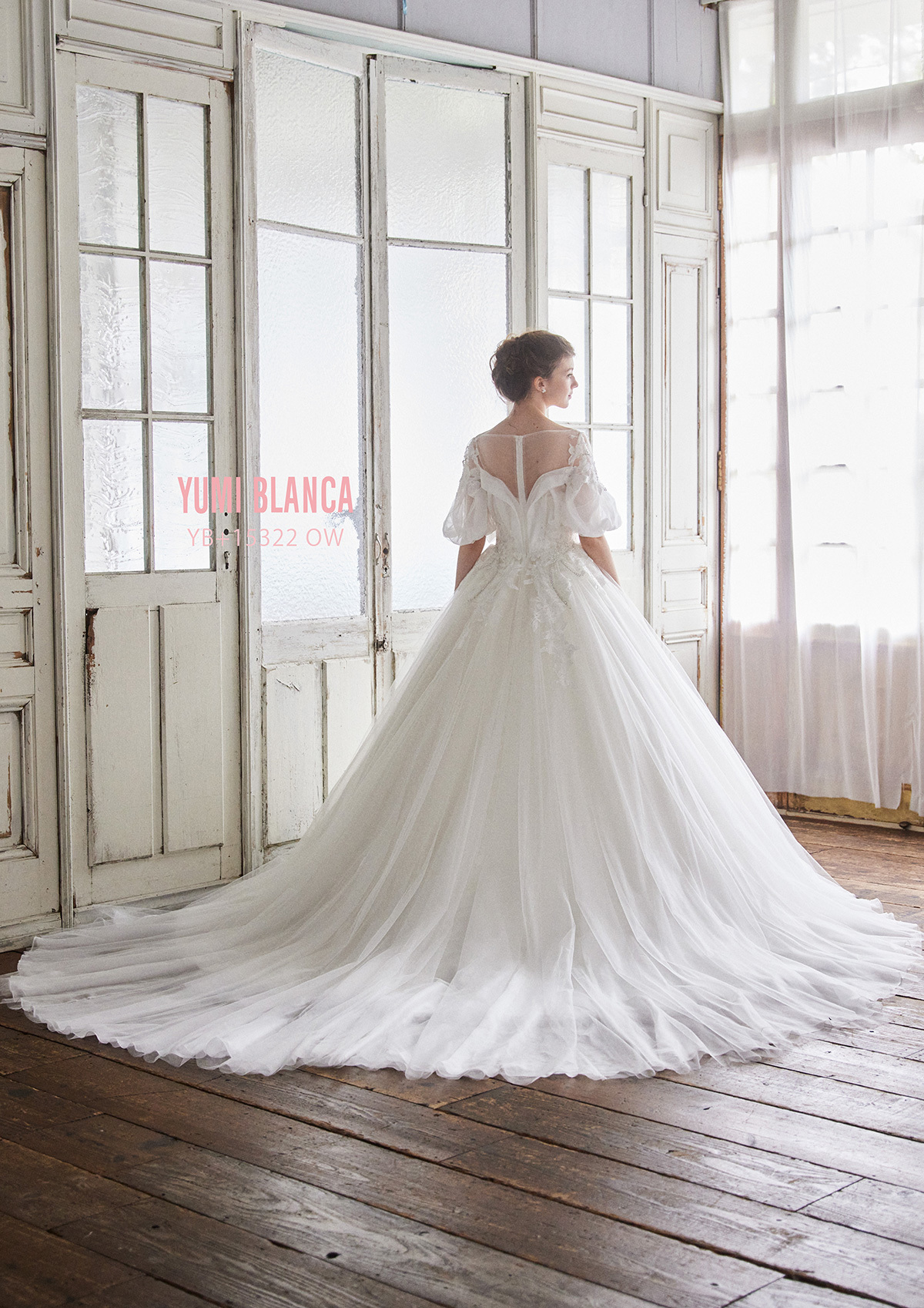 静岡市・富士市・沼津市のドレス専門店フィーノのウエディングドレス、桂由美YB-15322の画像２