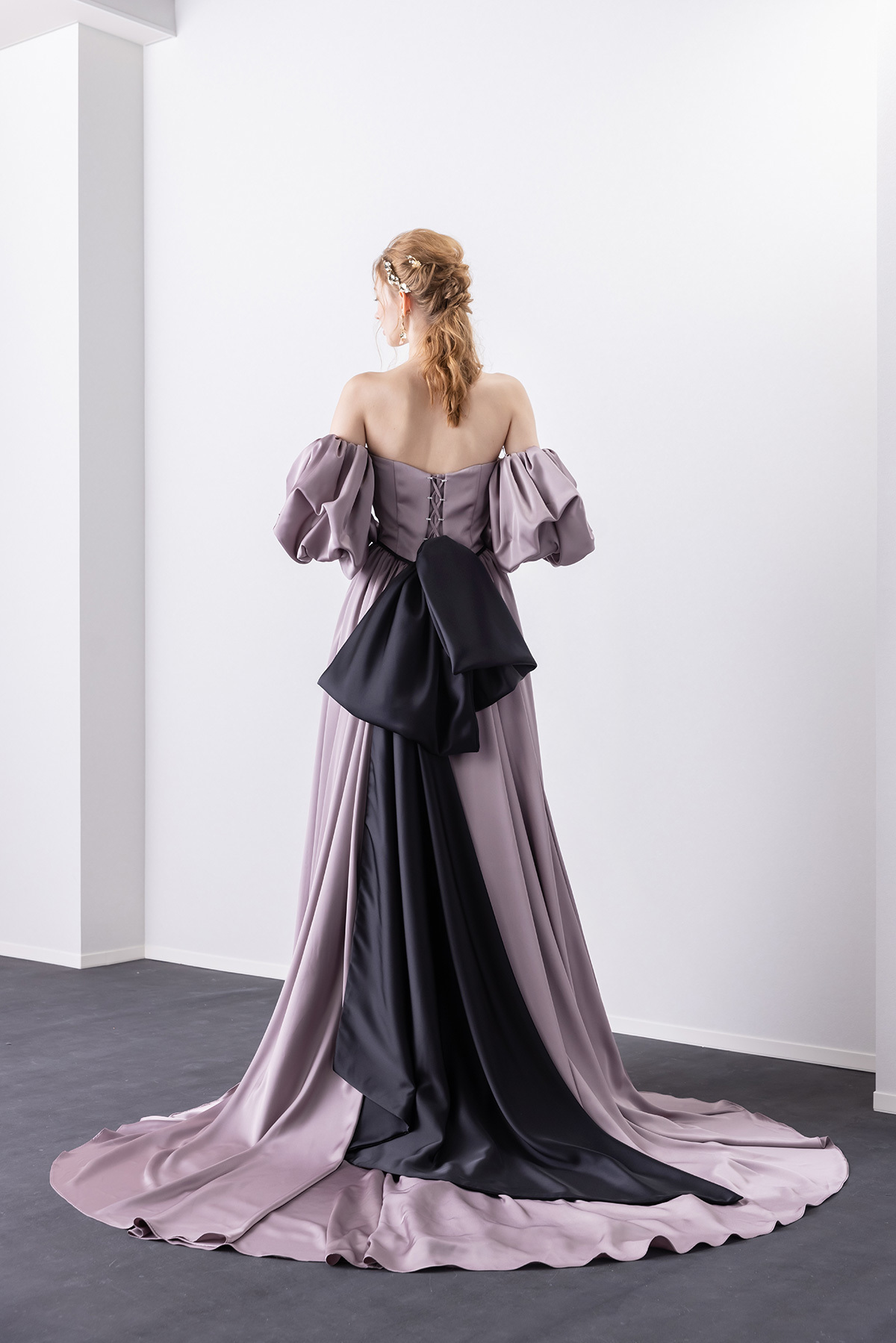 静岡市・富士市・沼津市のドレス専門店フィーノのウエディングドレス(カラードレス)、イサムモリタIN-180(MPI)2