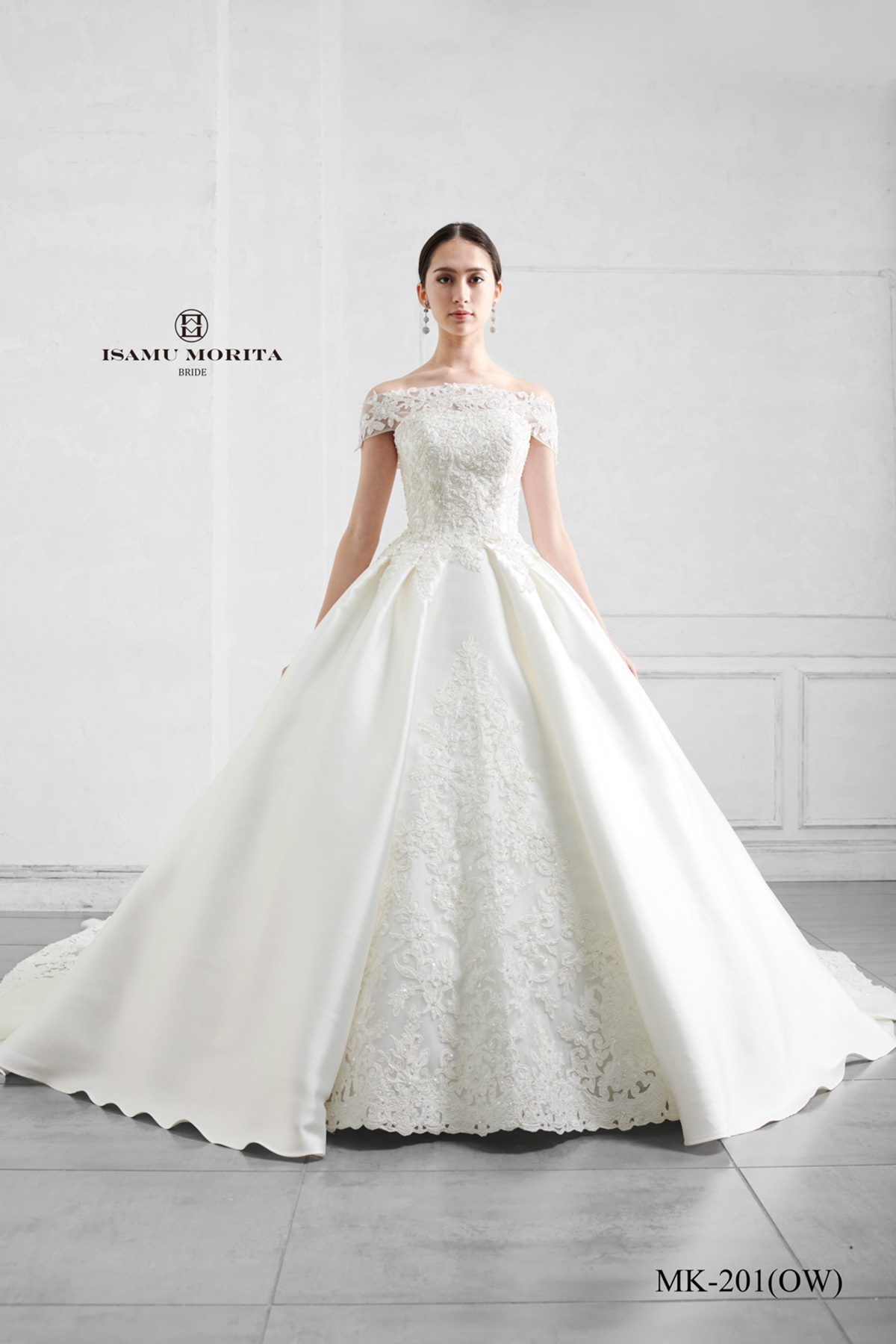 静岡市・富士市・沼津市のドレス専門店フィーノのウエディングドレス、イサムモリタMK-201