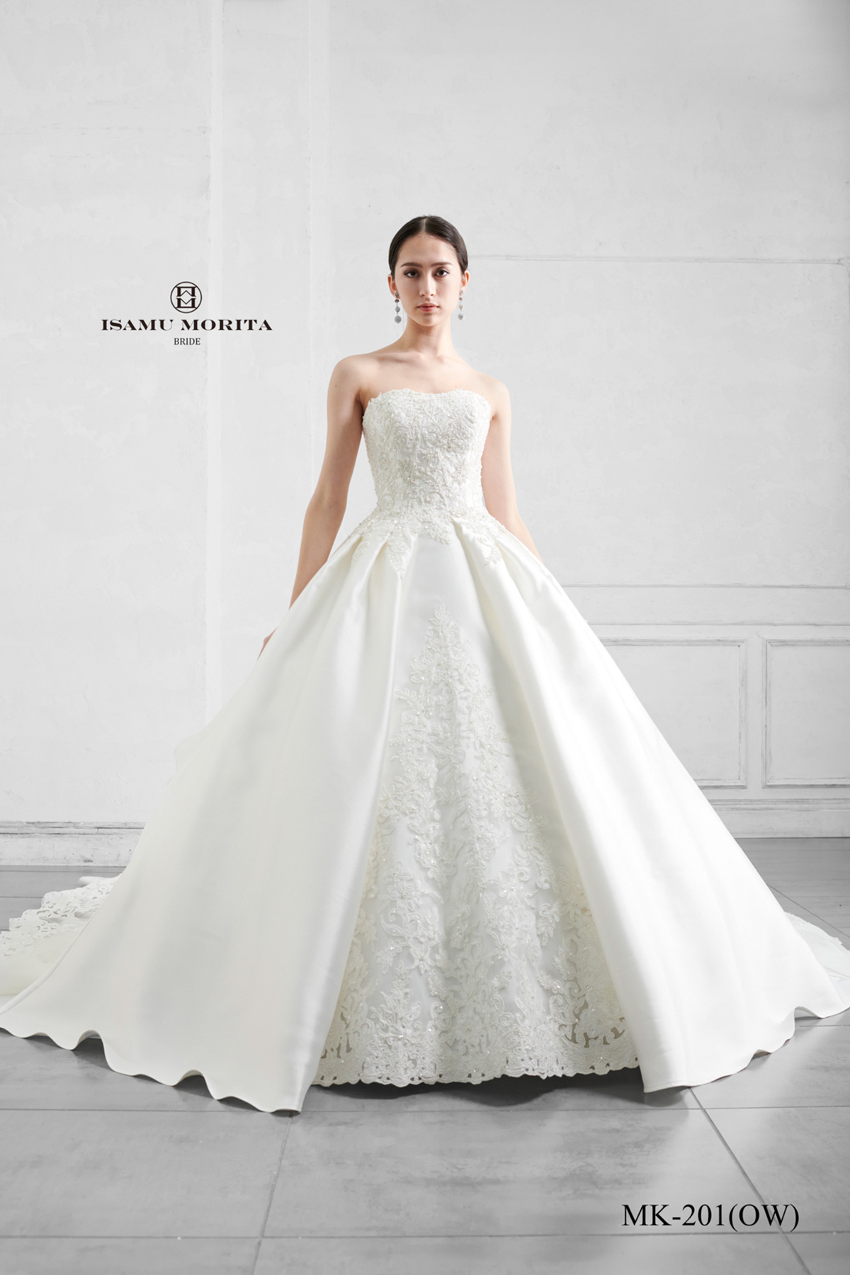 静岡市・富士市・沼津市のドレス専門店フィーノのウエディングドレス、イサムモリタMK-201