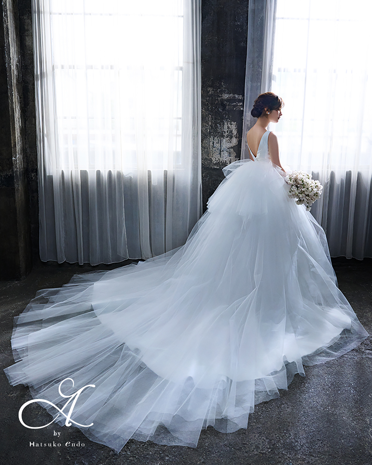 静岡市・富士市・沼津市のドレス専門店フィーノのウエディングドレス、ハツコエンドウ（HatsukoEndo）のHE-148(Ginger)