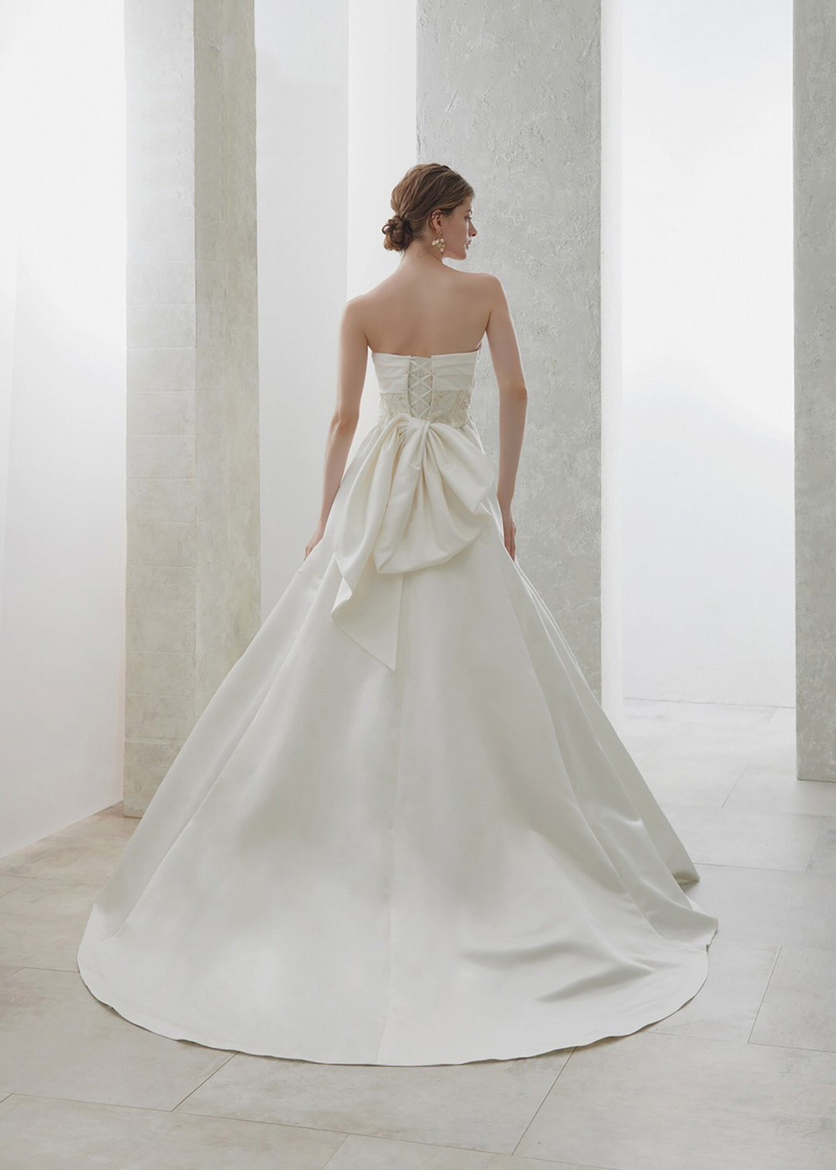 静岡市・富士市・沼津市のドレス専門店フィーノのウエディングドレス、フィーノリュクスFL-67