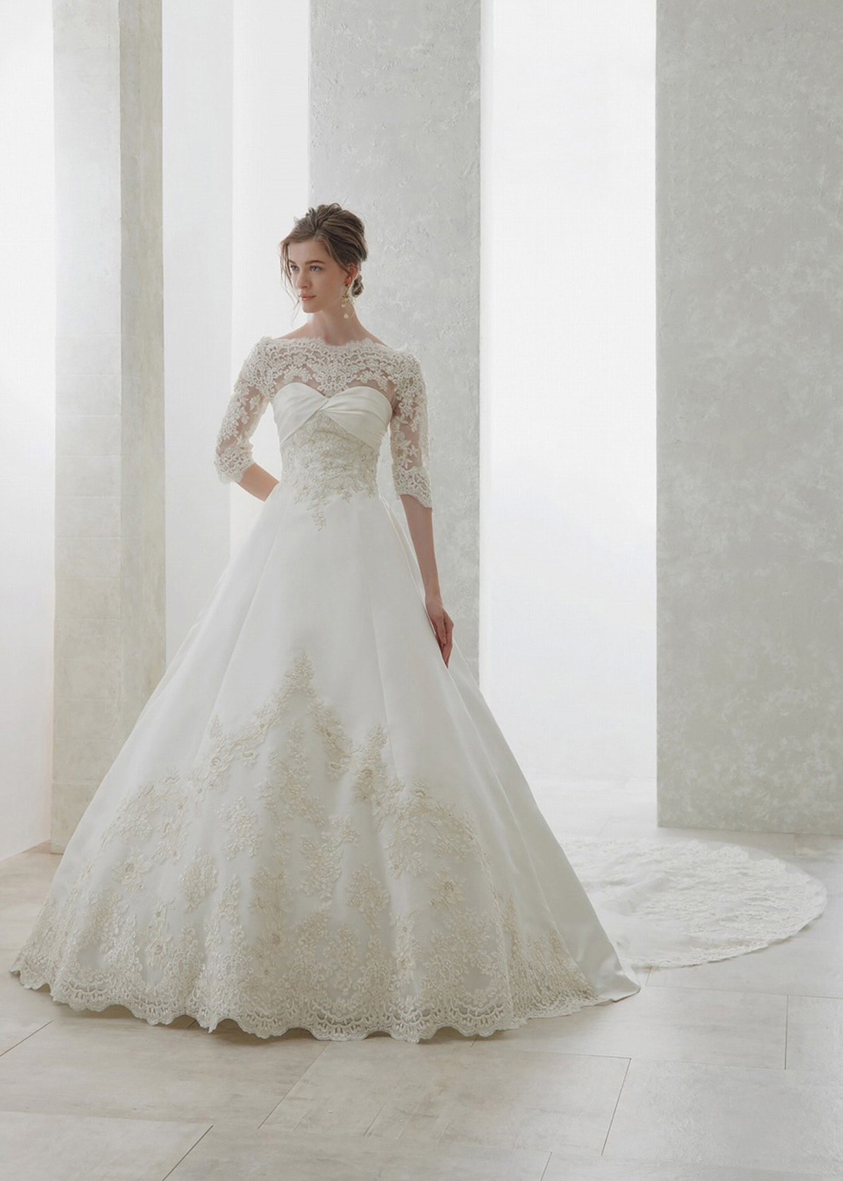 静岡市・富士市・沼津市のドレス専門店フィーノのウエディングドレス、フィーノリュクスのFL-67