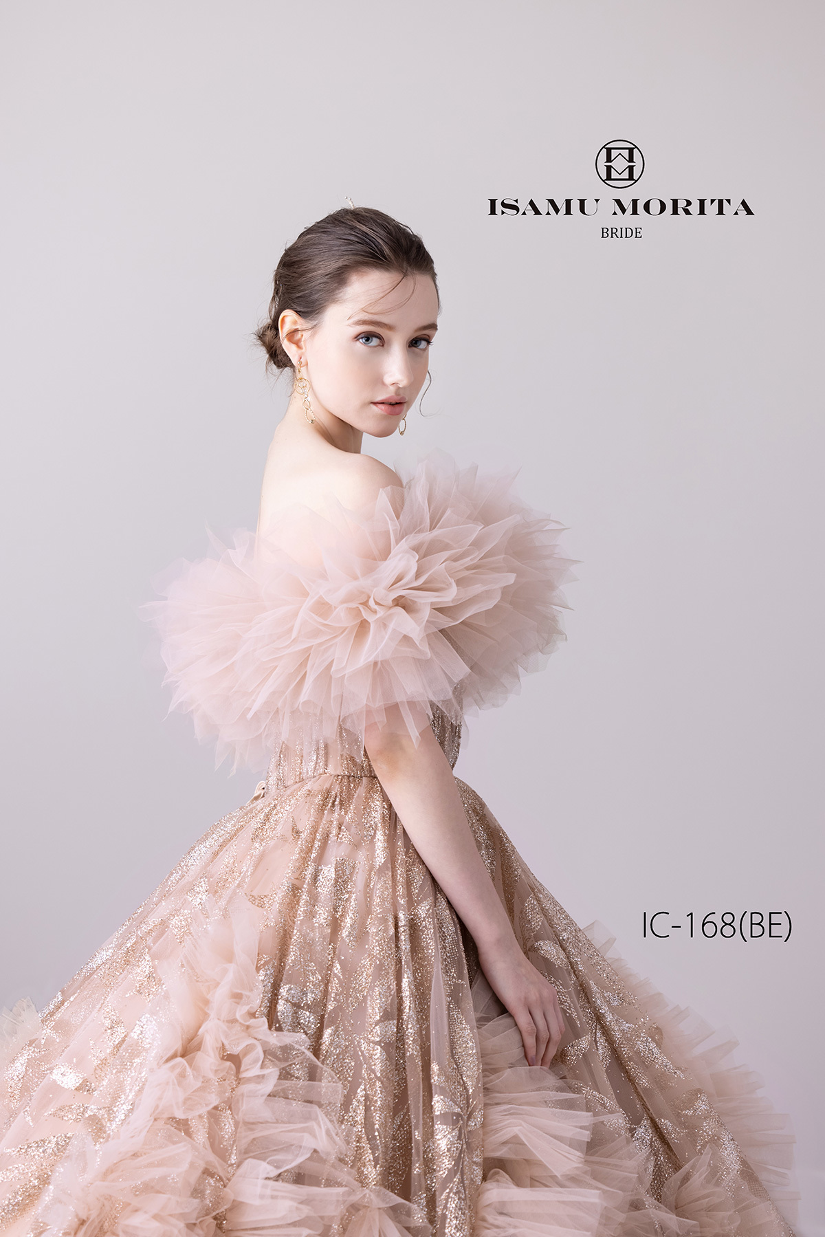 静岡の結婚式貸衣裳フィーノ静岡店の新作ドレス試着会のイサムモリタのカラードレス