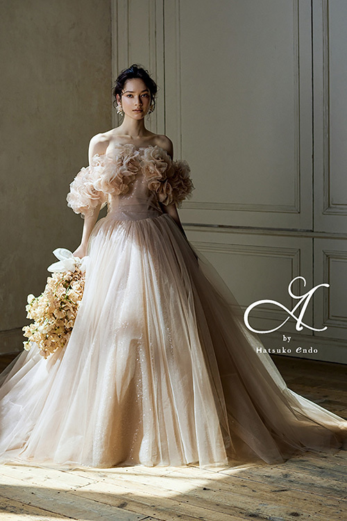 静岡市・富士市・沼津市のドレス専門店フィーノのカラードレス、ハツコエンドウ（Hatsuko Endo）のHE-163Rosa(Beige)