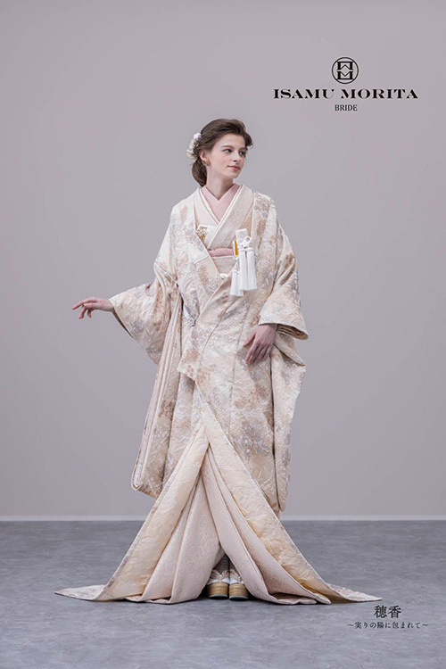 静岡市・富士市・沼津市のドレス専門店フィーノの色打掛：イサムモリタ穂香（ほのか）