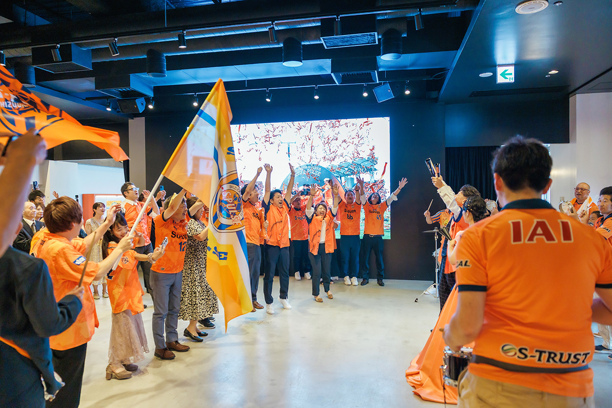 静岡市・富士市・沼津市のドレス専門店フィーノのエスパルスTHE SIX stadiumの新郎新婦の卒花ボイス239